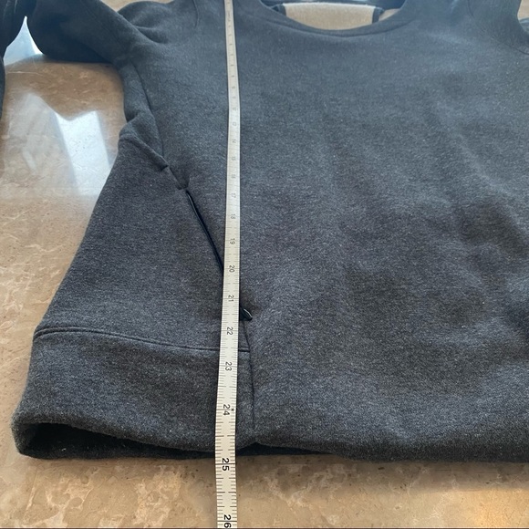 Lululemon & go Endeavor long sleeve heathered black cutout sweater size 4 - Picture 11 of 14